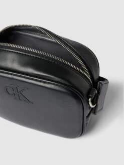 Calvin Klein Jeans Umhängetasche Mit Label-Details - Schwarz -Guesi Bekleidung Geschaft 8l148ci98t74eii69t542h1i88s38hqa650kcghl6l3kmjhh6l34aeak8l656j1n613kqji1758kcj1g6h3jgdho70p62ohp6gqj6c1k6cp6ce9pc4sj8p9h70omce33c8pm2do