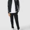 ADIDAS SPORTSWEAR Trainingsanzug Mit Label-Stitching - Schwarz -Guesi Bekleidung Geschaft 8p8jed2jal83acqi70r4gdi7ah8kilic75846k27ad43ega4a9b34c9p6d23gdpha1a48e9i8964ohqe893mcd9mc4s32db3c8q38chkccpmaoj5clim2cpnckr68d1i6kq36c8