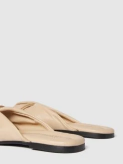 Cinque Pantolette Aus Leder - Beige -Guesi Bekleidung Geschaft 8sp4ejai94r56c9k8d632hif64ql8hpi9h5l0d9n6lb4gl2d9co48c299d4j6iqf8d63ac9n8co4kja89ko32opm68p34chk6so36o9k6krjcob4c4sjgd1jccq62cho6ks32co