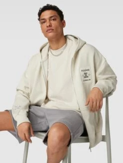 Pegador Oversized Sweatjacke Mit Label-Detail Modell 'Salal' - Offwhite -Guesi Bekleidung Geschaft 8sskuj26a94jad25a924si9gad25ae2a65336li8652keki588o4mgad9or48hq865250d2l955kec29ago3ioj5cgqjgcb468oj2ohkc5h3io9ockq3cdpl6hi3geb56th66og