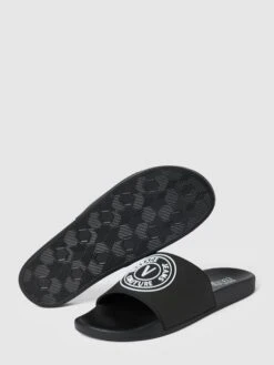 Versace Jeans Couture Slides Mit Label-Detail Modell 'FONDO' - Schwarz -Guesi Bekleidung Geschaft 8t3jacpp6t136dqh9go58e2e8pa30ga19h54edhl69a4slib990j2ihh618k6hpk8d458k1p6pb46jaa8t3jidb26hij6db5ccqjgp9kc9ij2e346dj38p9h6ks30c1j68ojad0
