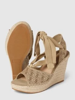 Guess Wedges Mit Label-Print Modell 'HALONA' - Beige -Guesi Bekleidung Geschaft 8t648eaba943alhoacs36iqha59jee1n6h9k2dpg8p942lad6kqkigid6t85ajqa954k2dam90o36lam993j2chpc4r32ohn71i6cphk65gj2e9p6krjad1o60q30cpgc8r3edg