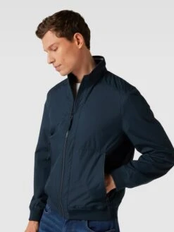 MCNEAL Jacke Mit Stehkragen - Marineblau -Guesi Bekleidung Geschaft 90o3gdpn6gq30ji26p0jac1p7575cji28t13ai2cah4l0cqbad13gi2b615kagih6gr3cla66p7l4iig8h3jepb461hj0ohn61gjgc9kccpjioho74pj8d1ocgo6adb164o3ido