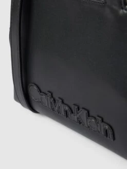 CK Calvin Klein Tote Bag Mit Label-Detail Modell 'NEAT' - Schwarz -Guesi Bekleidung Geschaft 94s4uc9n9ssl6e1p9l94ai1i94p54caba0ojacq69d0kugq59kslacag8l23ijpj9kokgl2f84qj2c1n9co30oj2ccs68chnc4pjiphk60s3ce9nckrm8c1jccsj6d1j6phmacg