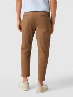 BOSS Orange Chino Mit Label-Details Modell 'SHYNE' - Khaki -Guesi Bekleidung Geschaft 94s52gpl8h748j1i8h8k8kqjalb42jq79d34oja88l43gk9i8h23ad9p6p548h9o650j4gijad5jikafa4o68cr170s32oj66krj8chkcpi34ohhc5h6cd36clh38p9o60o3ac8
