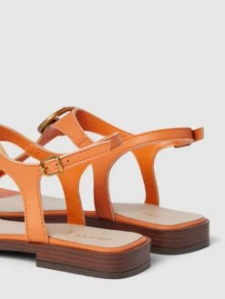 Guess Zehentrenner Aus Leder Mit Label-Detail Modell 'MIRY' - Orange -Guesi Bekleidung Geschaft 9514oiqhala44iph8d1ksjqm94pj6camah14uga56ks58k2c9t4jeihn9d142lag9hakqcihadaj4j249oo3idhi64pm8dhkckr32ohk6pgjce1n68oj8dr260sm6o9l6ph66do