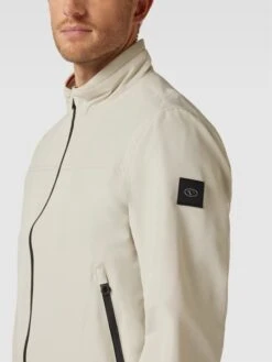 Tom Tailor Jacke Mit Reißverschlusstaschen - Beige -Guesi Bekleidung Geschaft 95150iil6t1jih1h8h23alam6cokui1m8ha48cpp6srksd1iadaj2j9j9krl0gq18oq4kka29p4laiql8co62or26pi6aophc4s64c9k6gq68e1pclim4e3460o68opkcop34o8