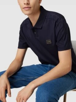 HUGO Poloshirt Mit Label-Applikation - Marineblau -Guesi Bekleidung Geschaft 956j8gpk8l63ck9m9d13ikqa70qkodqba17j8iie65448c2k60olcka59t6kkgama0p5ak2e8gs4ke2c6l3jep9j65h3cd9o6spj0ohk6gsjio9i69imce9l6hhjcchpc9gjac0