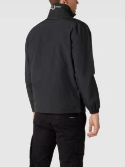 Fred Perry Jacke Mit Label-Stitching - Schwarz -Guesi Bekleidung Geschaft 95734lica4p3agik8grkugpka55j6hhiad3kolim6t34odiha8okokaa9p6kseam84ql4k287184clia9co30cb5c8smac9h70qj0d1k6cq34e9i6or3eohic9gm6pj36osm6e0