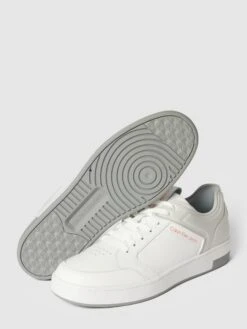 Calvin Klein Jeans Sneaker Mit Label-Details Modell 'BASKET CUPSOLE' - Weiß -Guesi Bekleidung Geschaft 98pkqla69oolak1o68r32ghh99434hph84qkaji18p34cipj696kijaf8or3ilal712j0iqd8993ikpp9so6copl68qj4eb4cph62d1kc4rj2ohh6csj8cppcgrjao9ockr34p0
