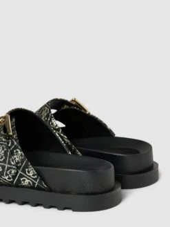 Guess Pantoletten Mit Zierkette Modell 'FATEMA' - Schwarz -Guesi Bekleidung Geschaft 98q4skak9grkigabah536gpj9p23ik2e70oj0d2198s5ajqg856jaiag89552ghn6l554c1kagq3ie28953jco9nccs6adj3c8r6cd9k69j68e9hc4rjed1o6pgm8phic9j30e8