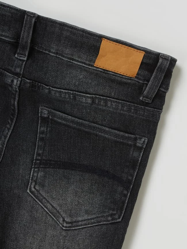 Only Slim Fit Jeansshorts Mit Stretch-Anteil Modell 'Matt' - Schwarz 6 Only Slim Fit Jeansshorts Mit Stretch-Anteil Modell 'Matt' - Schwarz – Bild 4