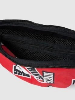 Nike Bauchtasche Mit Allover-Logo-Muster - Rot -Guesi Bekleidung Geschaft 99348cij68q58l1pad2l0dim6t94oc2m9h2j8i2b6gp50cq16krlcea7a5852da19h4lccqh8l8kklhm9l3jacb3cksj8ohi6cs3ephk75h3goj1cli6acb371j38c1pccoj4og