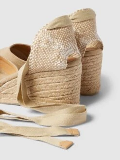 Castañer Wedges Mit Schnürverschluss Modell 'CARINA' - Sand -Guesi Bekleidung Geschaft 99642k1oapb50e2h84o58dik84oj0i2198r5ci2e9184scpl8h9kiiqg9h8l0iik994kchph6d93elac6l3jiopm71j34e1gc8sjgphk60r38e31ckrj4p9jc5h32phg6phjapg