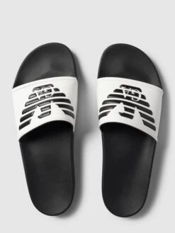 Emporio Armani Slides Mit Label-Print Modell 'Eagle' - Schwarz -Guesi Bekleidung Geschaft 9cojge9m94p36l9pad754h2d74qj0hic9163iii38d34sia270p4qci26t1kqc1g64o32c2g9l536ji3aco30dr6cph68d9k65gjachk68pj6o9hc4sj2c32c4q3ao9l70r3ee8