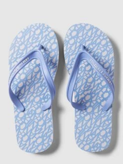 ARMANI EXCHANGE Zehentrenner Mit Label-Details - Hellblau -Guesi Bekleidung Geschaft 9cokmha98p248iqca984kdq16t7jic239p7jilii8d5l0ia96164sgpj8gs32j2f6d44ojqhagok8hhg8go38c1n65h36ohhcormad9kcosjeeb36hj30eb468p6cd1p60pj6do