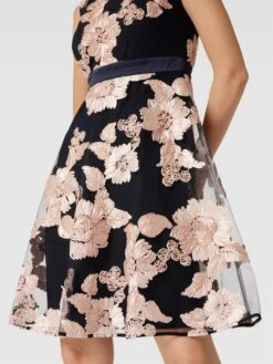 Christian Berg Cocktail Cocktailkleid Mit Taillenpasse - Marineblau Meliert 9 Christian Berg Cocktail Cocktailkleid Mit Taillenpasse - Marineblau Meliert -Guesi Bekleidung Geschaft 9cs58l25a90j0ihkal6kcc9j9h64cgpmadb30jpi9d844hq46p4laj1hal1l2jam8oskuja899akmjpi9d3jgo9mcks62pj26co3ap1k60sm6e9o65im4p1k6kr32cb369i30e0