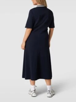 Tommy Hilfiger Curve PLUS SIZE Midikleid Mit Reißverschluss - Marineblau 11 Tommy Hilfiger Curve PLUS SIZE Midikleid Mit Reißverschluss - Marineblau -Guesi Bekleidung Geschaft 9d248hql8d3k6kie6cq4sci59d7jel2d65348hae75944cpp9kq5aj9ga95kud9ma8r4ojqd6h84mkiaah3j2p1l68o3io9o71hm8opk61i38e1hccsj8ohh64r3ad1ichi3cp8