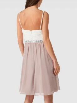 Jake*s Cocktail Cocktailkleid Mit Zierbesatz - Mauve -Guesi Bekleidung Geschaft 9d6l6di86t4kqj2aa4rk2ca96kpk8ihja8o3gh9kaoskukie9go4kd2g75130i2595252c9l91358e266h3m6dhl6lgm8ohlccsjgc9kcgojio9m70s30c9mc5gm2dr46lij8co