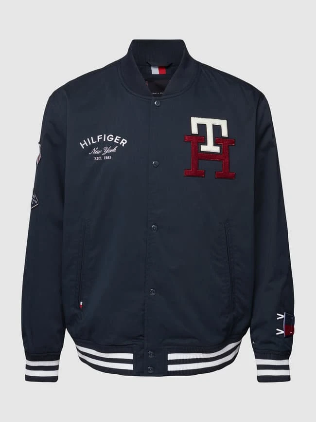 Tommy Hilfiger Big & Tall PLUS SIZE College-Jacke Mit Label-Stitching - Marineblau 4 Tommy Hilfiger Big & Tall PLUS SIZE College-Jacke Mit Label-Stitching - Marineblau – Bild 2
