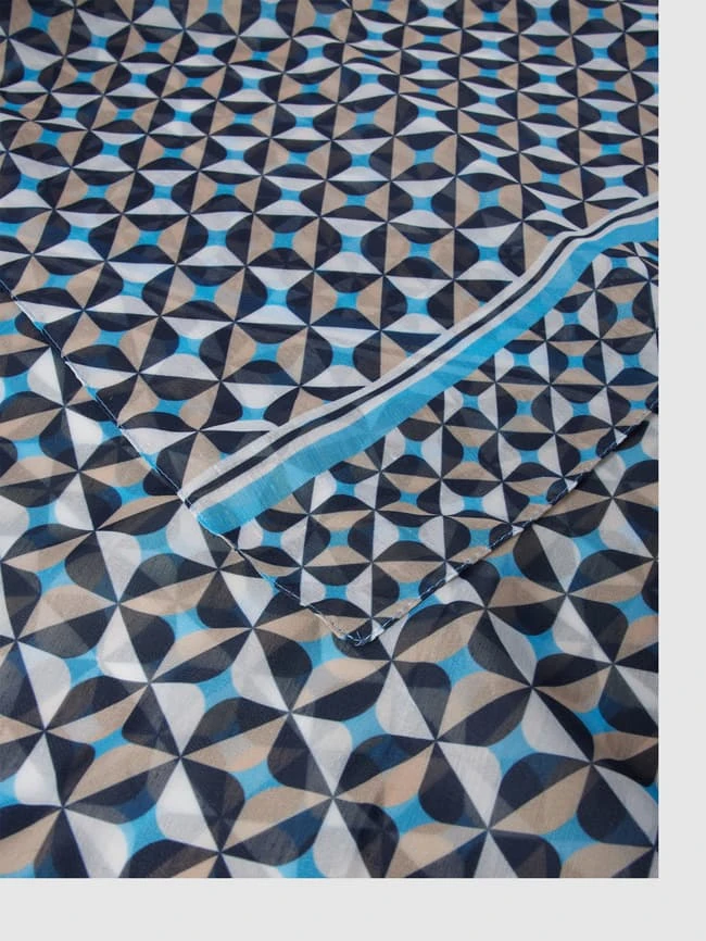 MORE&MORE More & More Schal Mit Allover-Muster - Hellblau 5 MORE&MORE More & More Schal Mit Allover-Muster - Hellblau – Bild 3