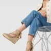 Guess Wedges Mit Label-Print Modell 'HALONA' - Beige -Guesi Bekleidung Geschaft 9l1jchqmakr4me2l650kaki19t2jci9kacp4ci2e8l946iq48h938d1k70p4udqe8p8jakijap9j6hac8go68dr6cgrm8e9j64qjcd9k6dijgo9p74qjcoj66gr3ec9h69i30co
