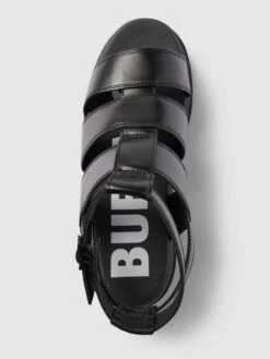 Buffalo Sandalen Mit Dornschließe Modell 'ASPHA' - Schwarz -Guesi Bekleidung Geschaft 9l836j216114ogql8h8kac2a68plcii28grl2dpp9t942l1haosj0i1p8h3kskhm8524ckq29t5kqkq96co34cpo6gq30chpc4o3gopkclgm8oj2ckr3apj66kom2dj668q6cd0
