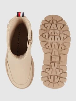 T.Hilfiger Kids Shoes Boots Mit Reißverschluss Modell 'Drake' - Beige -Guesi Bekleidung Geschaft 9op30cij85942eaf697k4gigacs38ghh8t9kudi58cs4udqaa144ulij9da44kig68s46ghm9d834jhm8go3apj56pi64or56hh6cd9kc4qm2e356tj6ac1lcdi3aoj564r3ap8