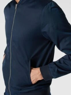 Bruun & Stengade Bomberjacke Mit Stehkragen - Marineblau -Guesi Bekleidung Geschaft 9or34gqkap2l0lak8t64igq99h1kkc9g8954uda29964uh2ca164odid68s4miqa855j4d2l7124ugqh913m2opl6crm2cpm6gojiopk6gp34ob2cooj0p33cph30cr3cos34og