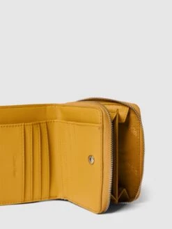 CK Calvin Klein Portemonnaie Mit Label-Applikation - Gold -Guesi Bekleidung Geschaft 9p742dhn6h130cal7534ecib8d63ihi19583ai2i6183clih8pajch2784r36ci68d84kj2aad75ci2d753m6p9i6cr3ad9h75ij2ohkcpgjaoj1ckrjidr4ccp3cp9l6gpm6p8