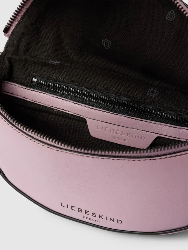 LIEBESKIND BERLIN Bauchtasche Aus Echtem Leder - Flieder 7 LIEBESKIND BERLIN Bauchtasche Aus Echtem Leder - Flieder – Bild 5
