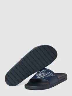 Emporio Armani Slides Mit Label-Print Modell 'Eagle' - Dunkelblau -Guesi Bekleidung Geschaft 9ta3ch9m8hajegqm64r4gkq6ah0kok2f6t0l0dieal84ilib6994chqaa0q4cj2j6d4jala28l636l2faco3ip1kc8qj0choc8oj0p9k68s6ae1icgrj4dj4cli38eb161hj8c8