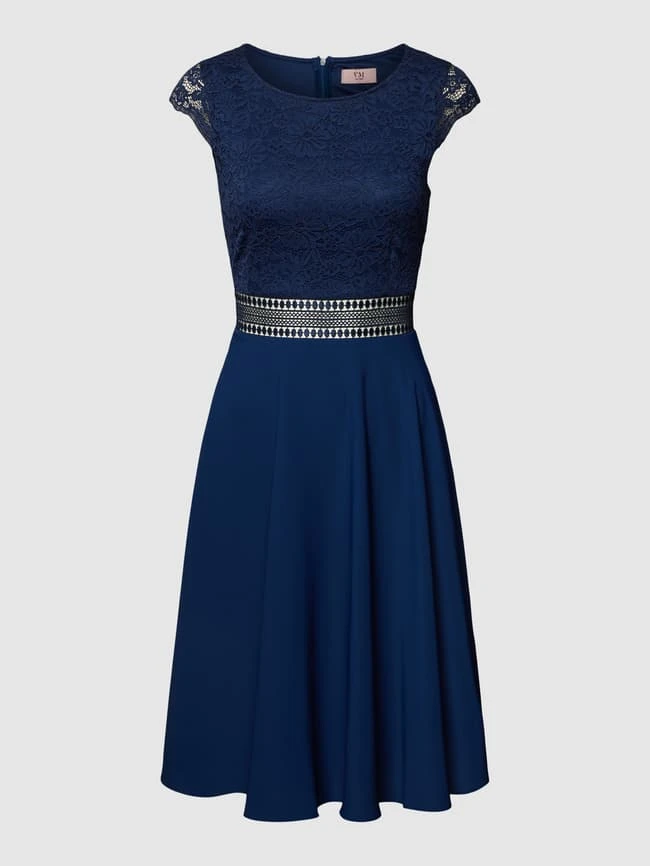 V.M. Cocktailkleid Mit Spitzenbesatz - Blau 4 V.M. Cocktailkleid Mit Spitzenbesatz - Blau – Bild 2