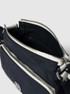 Joop Jeans JOOP! Jeans Umhängetasche Mit Label-Detail Modell 'JASMINA' - Marineblau -Guesi Bekleidung Geschaft a574aea58l1kkeae9grkqjah8sq5akif9goj6c2k75b32cai9hb4sc1l8t3kagag6d6l2ii18l550d9j9go62dr575ijidr26dj34e9kc8pj0o9icgrm6ob6coo36pb36oq64e8