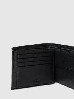 BOSS Portemonnaie Mit Label-Detail Modell 'Ray' - Schwarz -Guesi Bekleidung Geschaft a8o52g9n9174mj2664o42gaj9914kdqc8go3cda76l3l8ihm8h4k4ci29d152dqg8l24cjq6716kge9j9h3j0d3374o68dr5ccom8e1kccrm8oj1cgsjiopockpjcc3160r64co