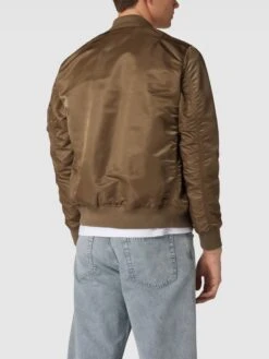 Alpha Industries Bomberjacke Mit Stehkragen - Taupe -Guesi Bekleidung Geschaft a92l2l286d83cdhl8p4lai1k68sl4l22adb44ihh95438dai6kpk4haj95950hq474ok4cqf8513cgih6ko68o9k74omccr360s34opkccp34ohk6gqm4cb560rj2choc5j3gc0