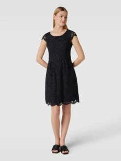 Montego Knielanges Kleid Mit Floralen Stickereien - Marineblau