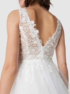 TROYDEN COLLECTION Brautkleid Mit Floralen Stickereien - Ecru -Guesi Bekleidung Geschaft a98ksdi9a91j4dpk88p56ji1652lacal9gq4og9j8d3l6i2daks4gd1i690kcdhi690kokq59d244gphap3jaoph6dj30c1p6lhj4cpkc9i3ee33clh3gopgccomcdb56so66p0