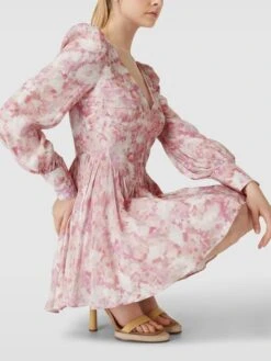 Bardot Minikleid Mit Allover-Muster Modell 'ZELINA' - Altrosa -Guesi Bekleidung Geschaft acojcgac855j8iph8sr4qi2ca4okue9o9l65ceaaa4skie9kah6jcjahap24sd2k6d2l4dq788sl8cijako3apb161j38dpkcgpm6dhk6lgjee36c8pj8e9gc9h3gc9i71h3io8