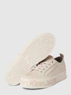 Calvin Klein Jeans Plateau-Sneaker Mit Label-Print Modell 'VULC' - Beige -Guesi Bekleidung Geschaft acqlch228l836e9k6l0lchq28cqkmcqb9d74ki289p2kql9g6kr4qiae9113ghqj6d63gd218or4qcid9d3mcdhkc4sj2opj61h64d1k6opm2e9mcpi6ae3470ojep1j68pj6o8