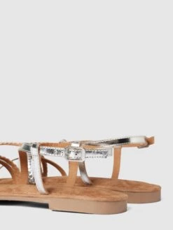 Tamaris Sandalen Im Metallic-Look - Silber -Guesi Bekleidung Geschaft ad4lcgpj9cq3ge9g6h958cih9p258hpm6cp4qi9pa53l8libah6k8h1m6d8jclal655kqlak6gp4scpn9ko36cj5c9hm4cpl6op30p1kchgj0oj6c8p3ie9g68p32eb5coojgo8