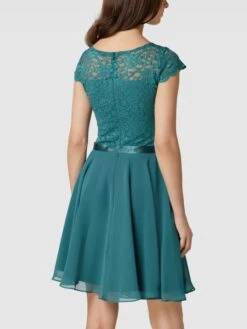 Swing Cocktailkleid Mit Spitzenbesatz - Petrol -Guesi Bekleidung Geschaft ad5kogai70s3ecih8p1jcgaf74p3ela3698kmjq6ad73ehpjah7jckik6l330dhga56j2di2a16kqgql6co36pb369h66d9k6or3ac1k75hjce3571j3ccb6c5hj8eb2c5i30cg