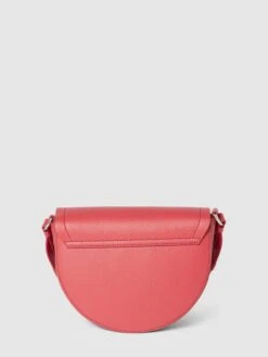 Coccinelle Saddle Bag Mit Label-Detail Modell 'BLAIRE' - Koralle -Guesi Bekleidung Geschaft ad65ck9h657jccqi9d54akhg61ak4jqaala50j2m74plcdq488s38gq76d0kscaia94kel9l6ha4ki2598o62dhn6os64dhn68s34p1k64p66e9nc9j6ccpk69i3gd1n65gj4e8