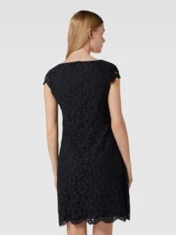 Montego Cocktailkleid Aus Spitze Mit Floralem Allover-Muster - Marineblau -Guesi Bekleidung Geschaft agr46c9i8d334ci69h732ca29lb54h9oa55j0jab6sq46jqg9534ugqf9d2kijq86d25ac2d68slce1iako34e1h71gjep1g6pgjie9k6gq30ohp6lhmcchm65h6ap366hgjcc0