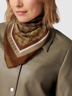 Guess Schal Mit Allover-Muster Modell 'AVIANA' - Cognac