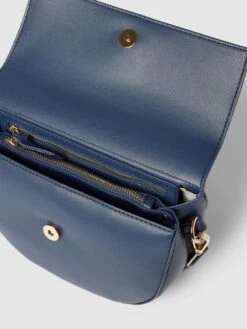 VALENTINO BAGS Handtasche Mit Label-Applikation Modell 'Bigs' - Marineblau -Guesi Bekleidung Geschaft ah3kgkq96oo48kib9gsjge2k8h542gi39d332cpk6p946gi56h0jagaf8cr58hi5a58k2g9nah7jal1ja4o30db6c9im4cr2cor3ap9k6gr34ob261ij0e1o64r66c3568s32og