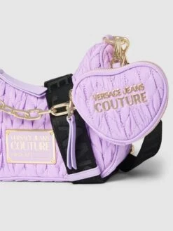 Versace Jeans Couture Hobo Bag Mit Steppnähten - Flieder -Guesi Bekleidung Geschaft ah742cq18d450jho8944qh1o613k8cig9koj6c1m8p0laga29l94qcik8h5jicq7a184ukag85232l286go64c1ncgrj0p9nc4q34c1k6tj6ae336cr3gdb661i3iob26os66c0