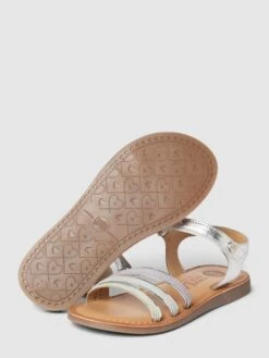 Gioseppo Zehentrenner Mit Label-Details Modell 'ANGEJA' - Silber -Guesi Bekleidung Geschaft akq3eji88sqkaiq16p3kmiqi8t5kkc2iad4kakii91830gph6sskqh28995kkh28ah7k8haa8or3ckqa9h3j2p9l6koj4ob4ccrm4phk6dhjao9k6spm4cr26cp3acb461j3iog