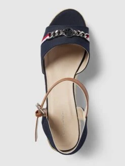 Tom Tailor Wedges Mit Label-Detail - Marineblau 8 Tom Tailor Wedges Mit Label-Detail - Marineblau -Guesi Bekleidung Geschaft al54glho99246l9l64s3ahi9a4sj0dhn6l1jchqfal2lcl1m757kadhgacrlci1i6kokqea38l7kkjab64o64dj5c9gmacph60q6cohk68o3aob5ckq3gpb160sjioj46hhjido