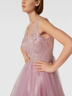 TROYDEN COLLECTION Abendkleid Mit Floralen Stickereien - Altrosa -Guesi Bekleidung Geschaft al54kl9n6cq46ipg8so38cij6h8koia29d4jaka28ta4aha9851k6cqcags5cjhka9b52cqda934mc9g6so34opm70sm2cpl6sq6aopkccom8o9j6di3idhk6gq3ed9k6hhjip8